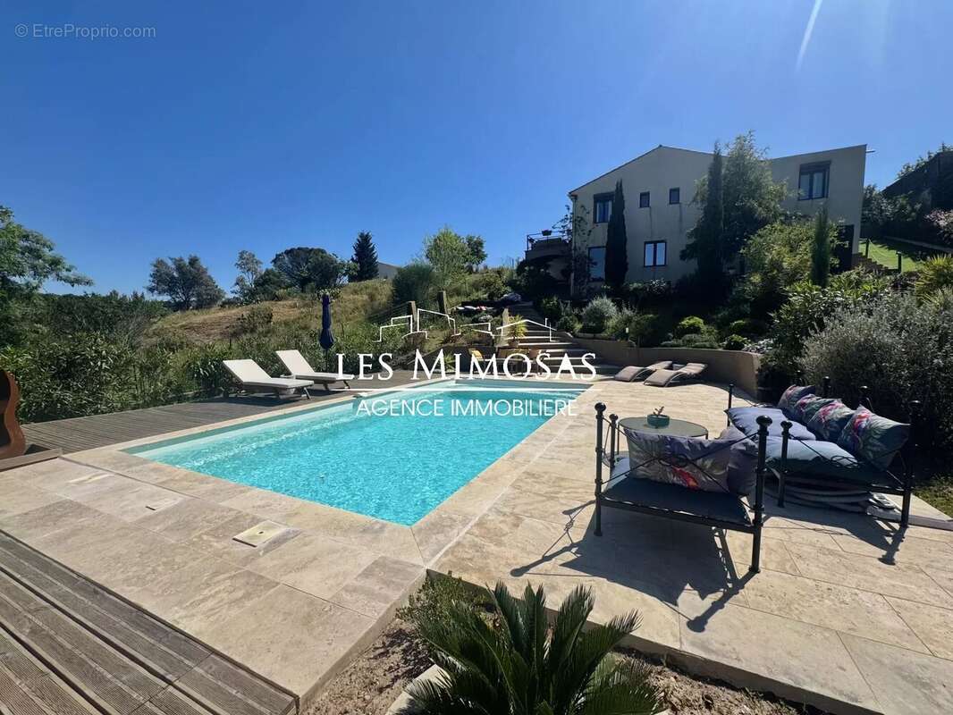 Maison à FREJUS