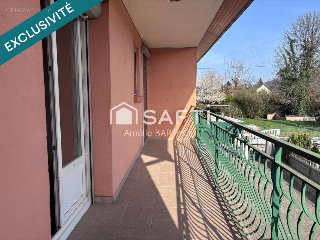 Photo 2 - Maison à ROCHE-LEZ-BEAUPRE