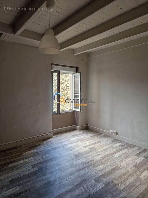 Appartement à THENEZAY