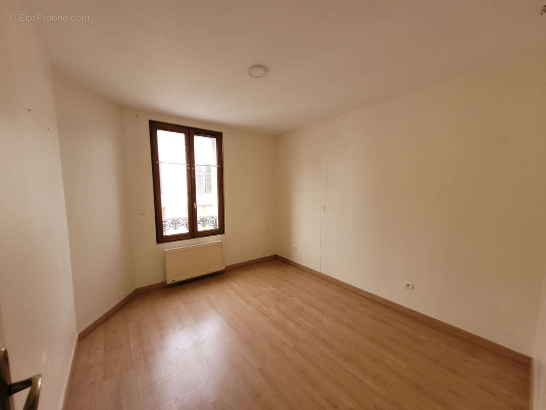 Appartement à AUNEAU