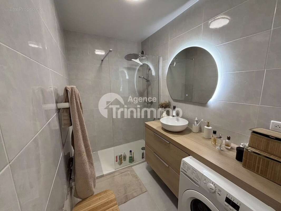 Appartement à SAINT-ANDRE-DE-LA-ROCHE