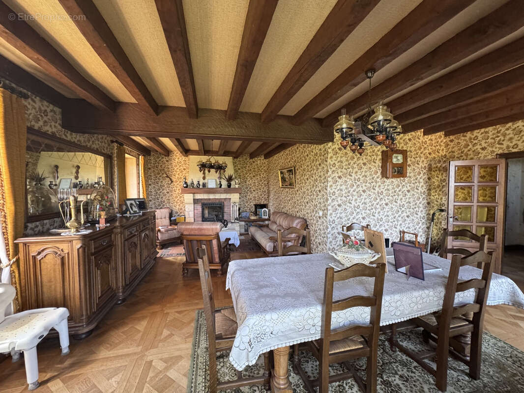 Maison à CASTELNAUD-LA-CHAPELLE