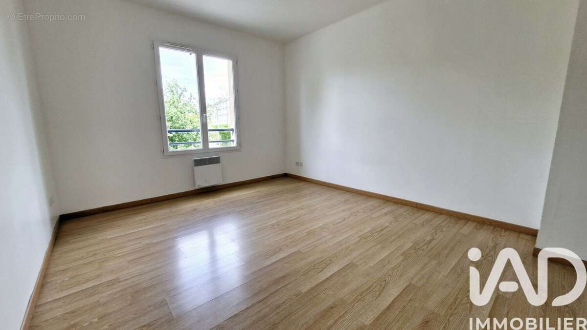 Photo 6 - Maison à MAINVILLIERS
