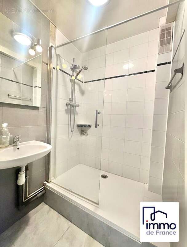 Appartement à LE BLANC-MESNIL