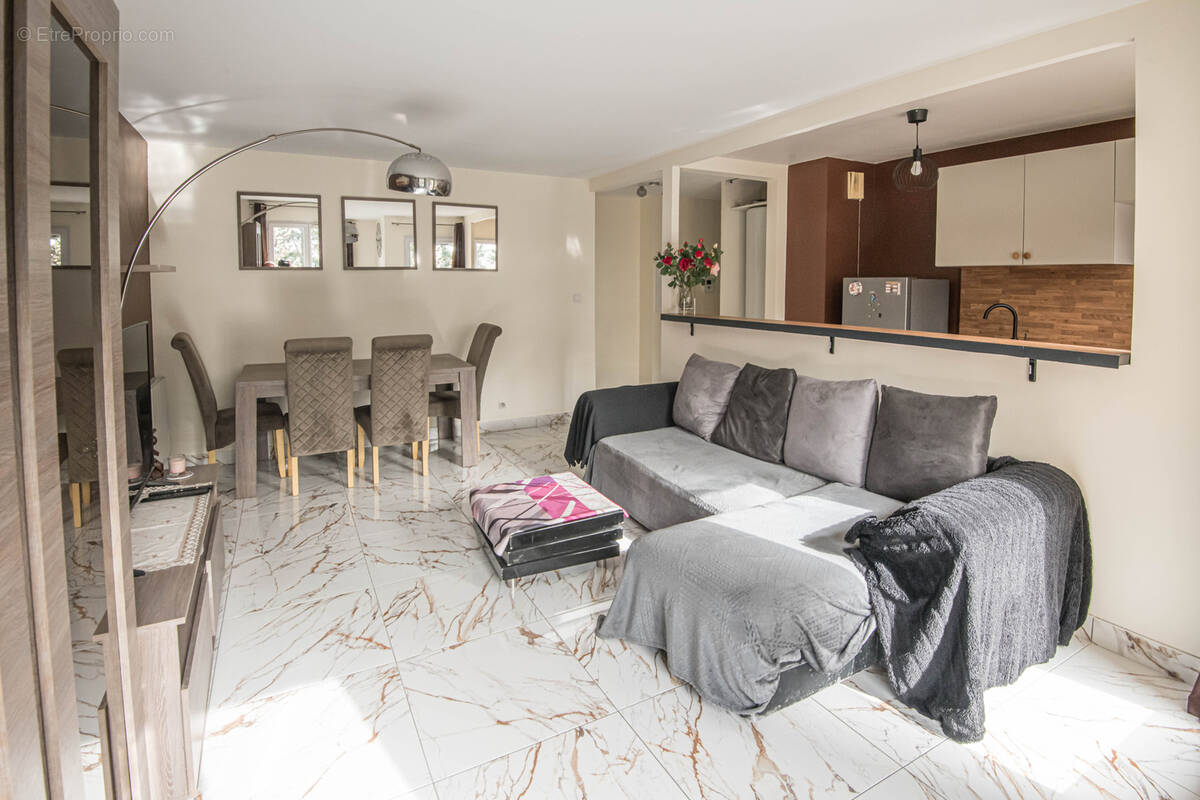 Appartement à VIRY-CHATILLON
