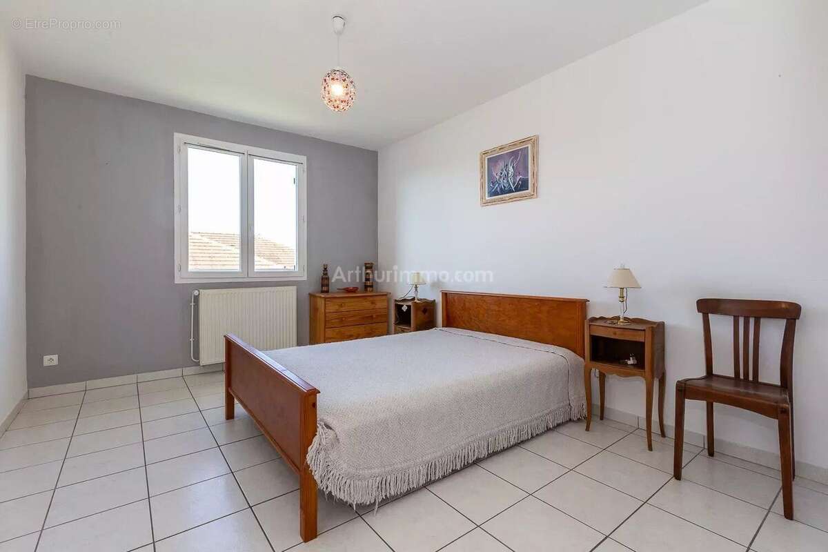 Maison à SAINT-SORLIN-DE-MORESTEL