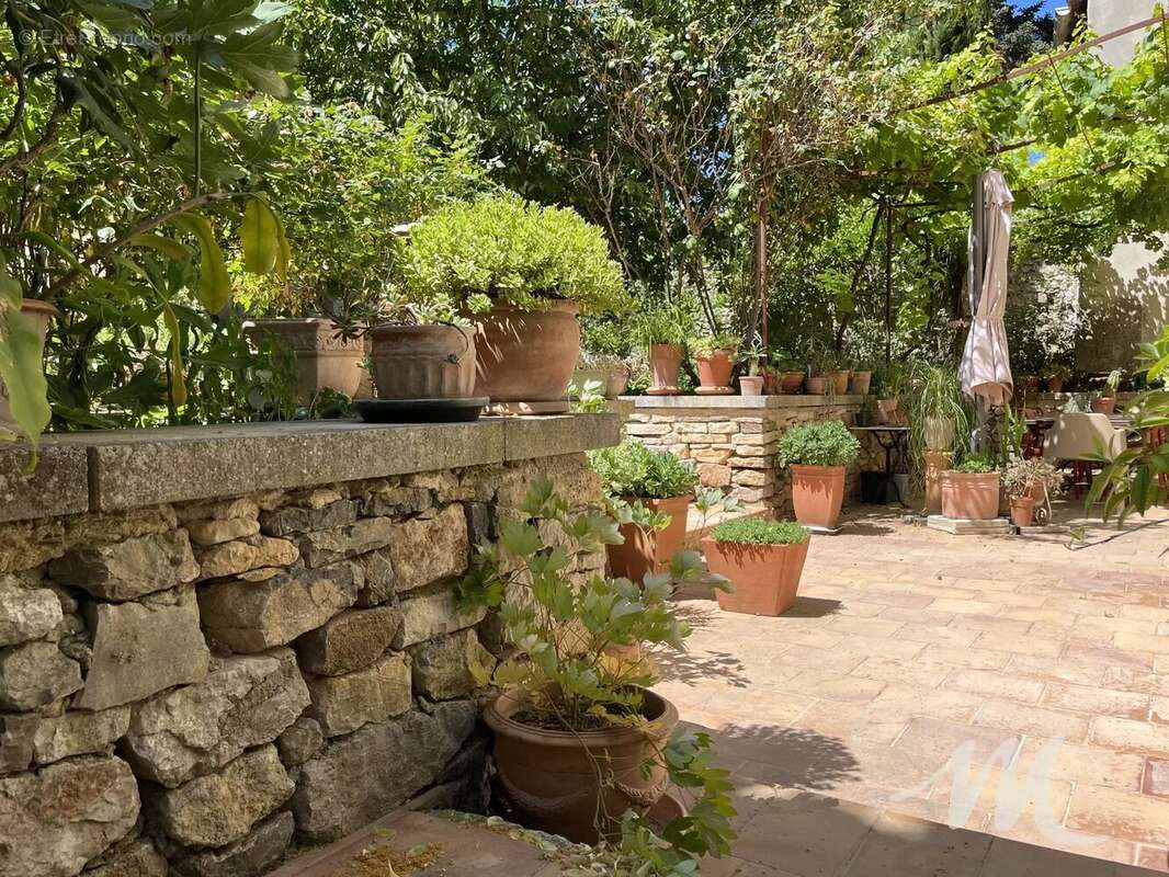 A VENDRE SAINT-MAXIMIN-LA-SAINTE-BAUME 83470 Maison de Maître avec jardin et piscine - photo 8
