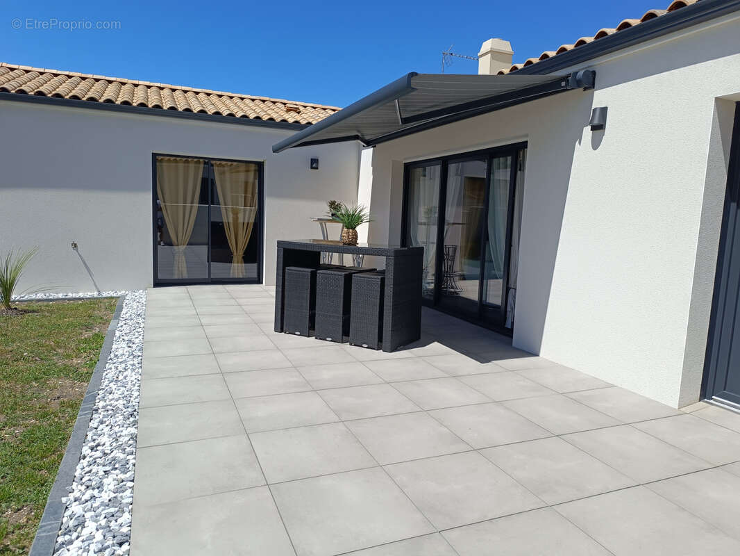 Maison à SAINT-SULPICE-DE-ROYAN