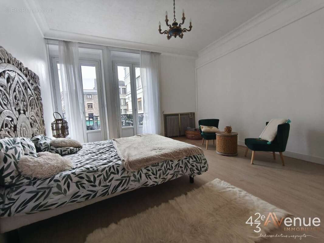 Appartement à SAINT-ETIENNE