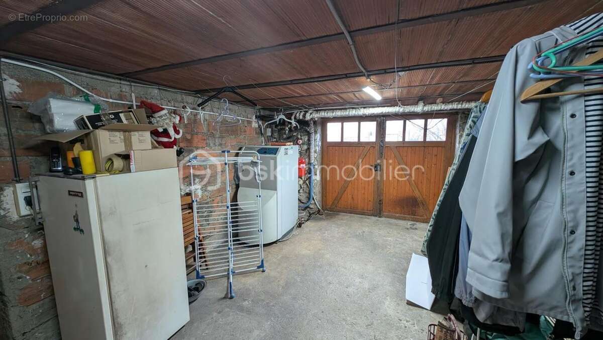 Maison à LES CLAYES-SOUS-BOIS