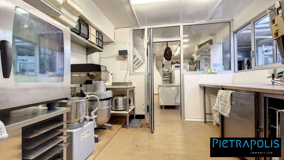 Appartement 380 m² à La Clayette  - photo 6