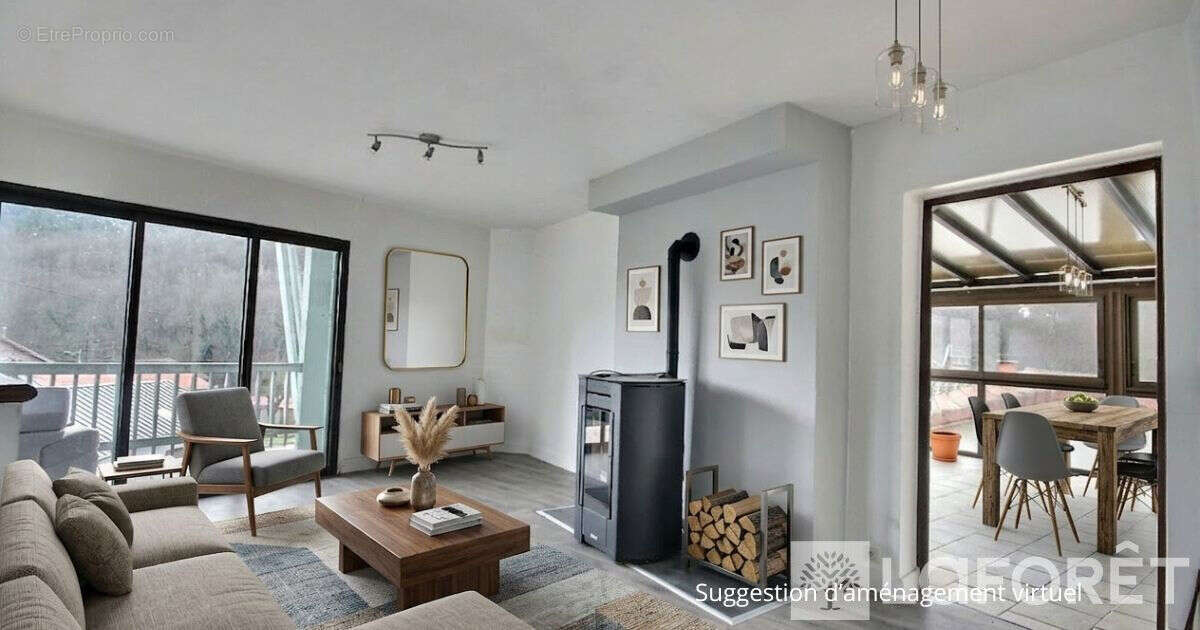 Maison à SAINT-THURIN