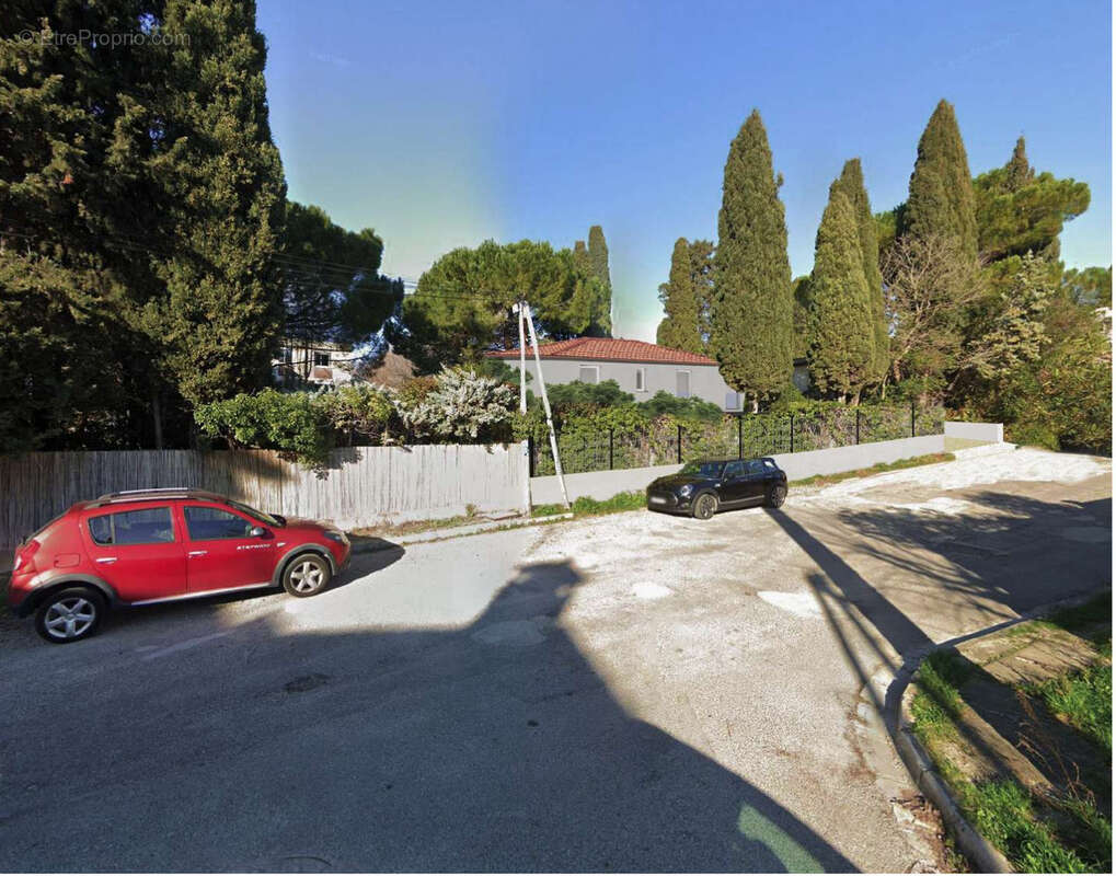 Terrain à MARSEILLE-8E