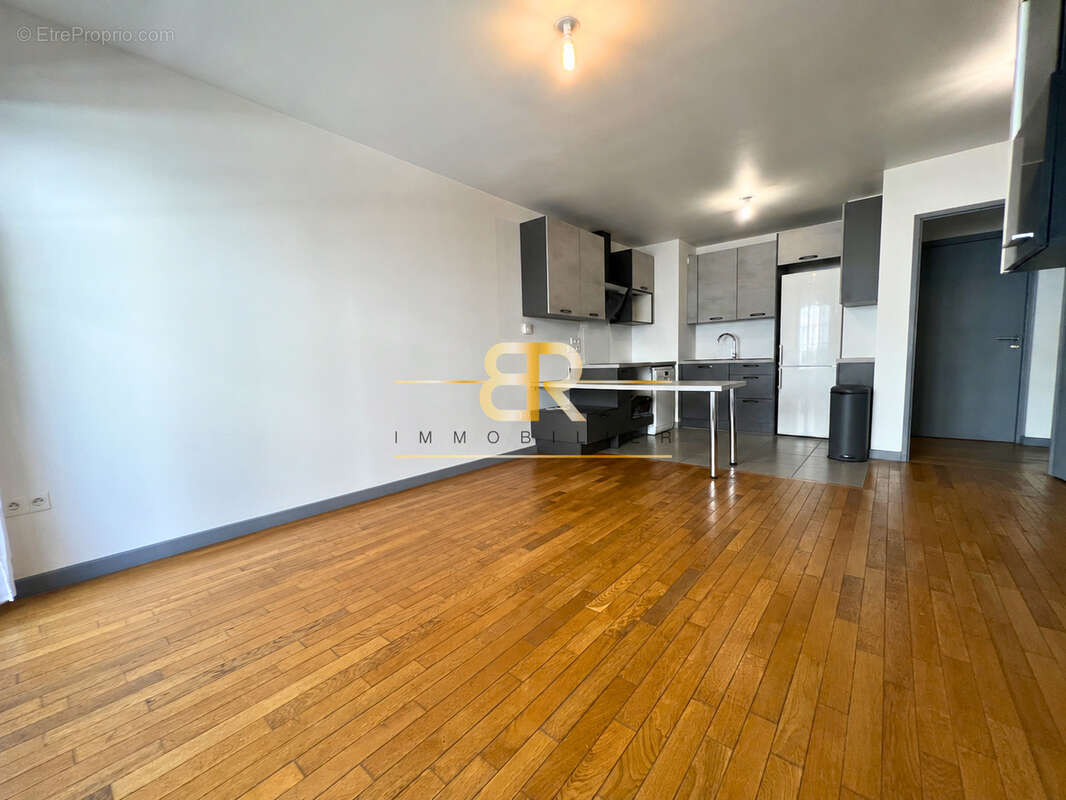 Appartement à MAISONS-ALFORT