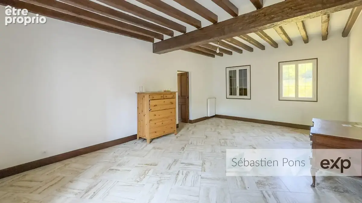 Maison 325 m² à La Boissiere-Ecole  - photo 4