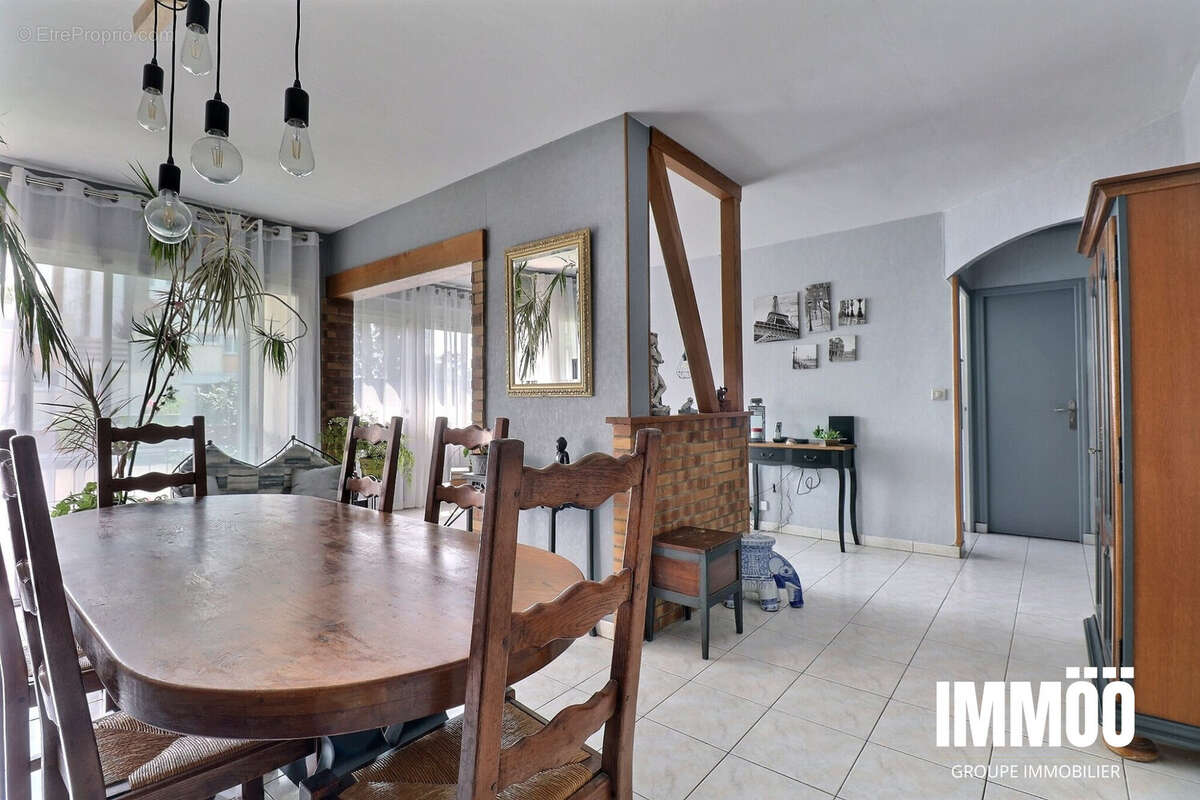 Appartement à DEVILLE-LES-ROUEN