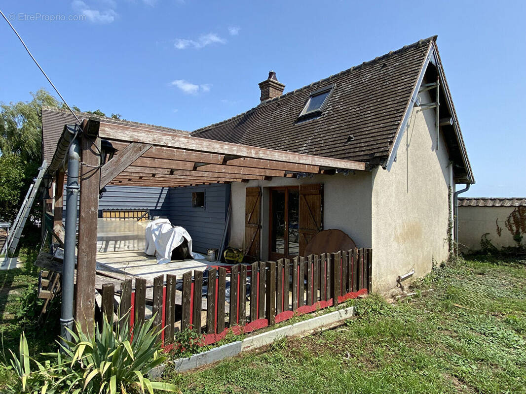 Maison à DAMVILLE