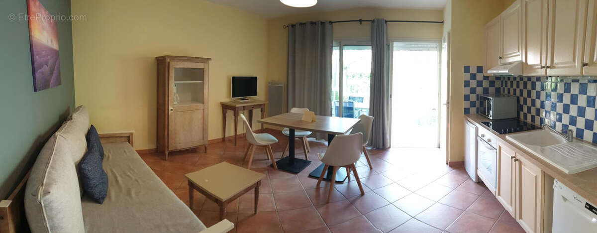 Appartement à GREOUX-LES-BAINS