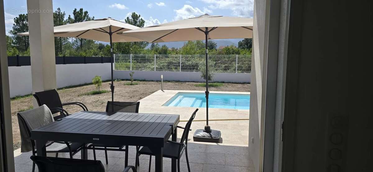 Très belle villa T4 - piscine et garage - photo 4