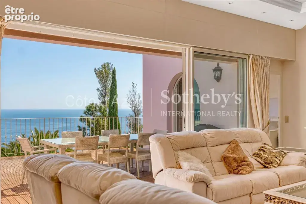 À vendre – Villa de charme avec vue mer et massif de l’Estérel, dans domaine sécurisé au Trayas - photo 7