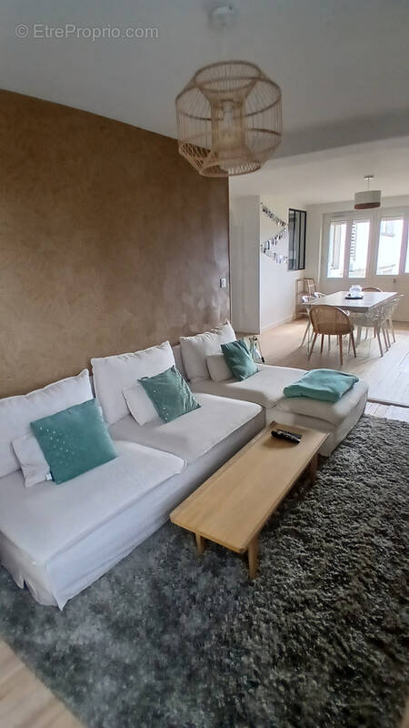 Appartement à SAINT-ETIENNE