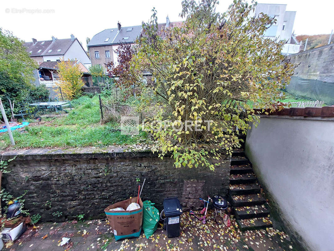 Appartement à AUDUN-LE-TICHE
