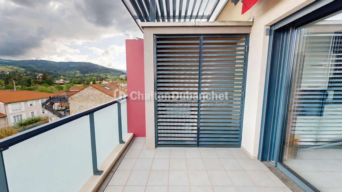 Appartement à RENAISON