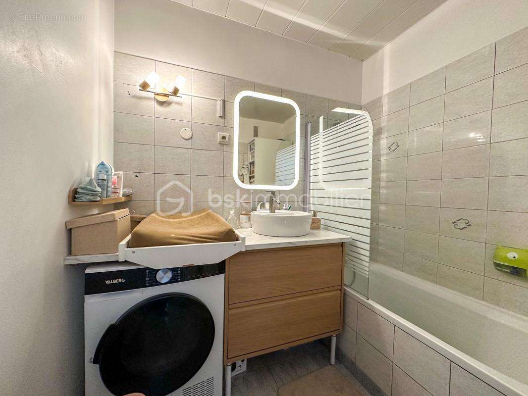 Appartement à SAINT-FARGEAU-PONTHIERRY