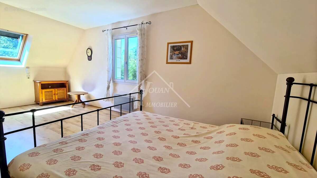 Belle propriété de campagne sur 6 697 m² à Autry-Issards - photo 12