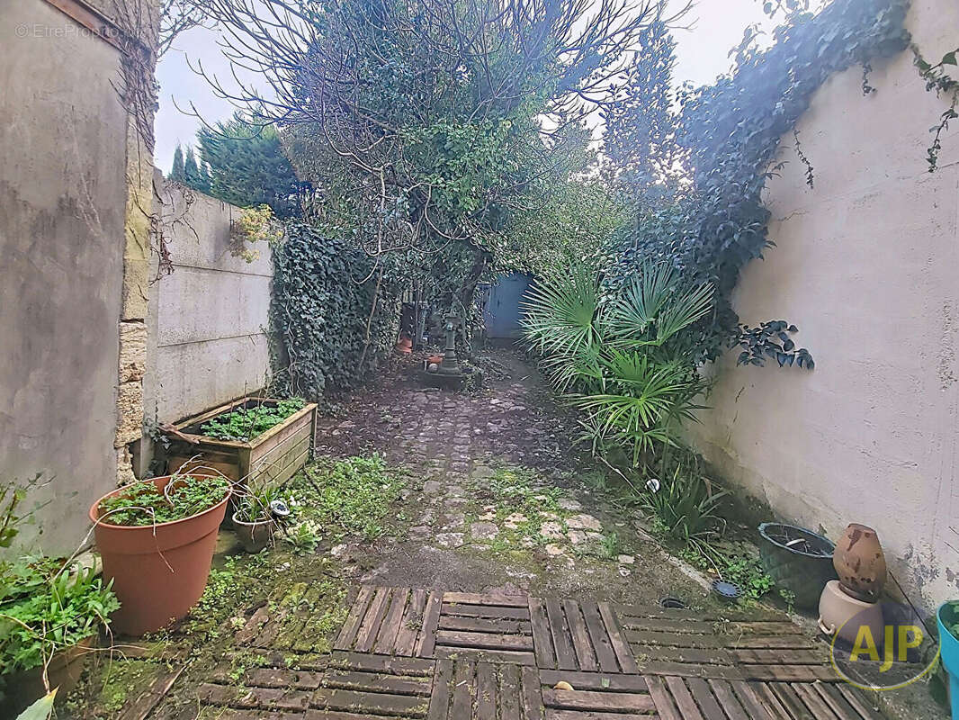 Maison à BORDEAUX
