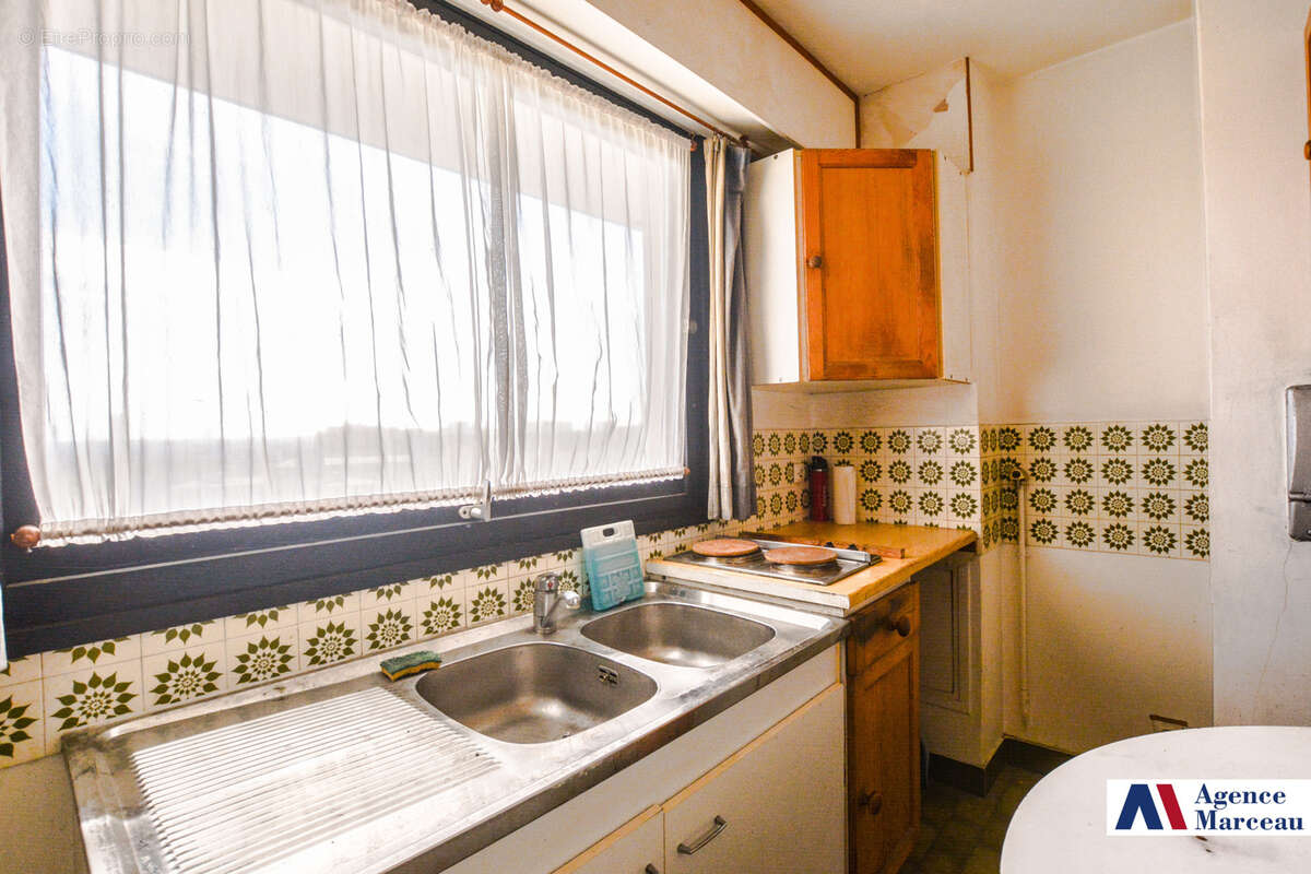 Appartement à COURBEVOIE