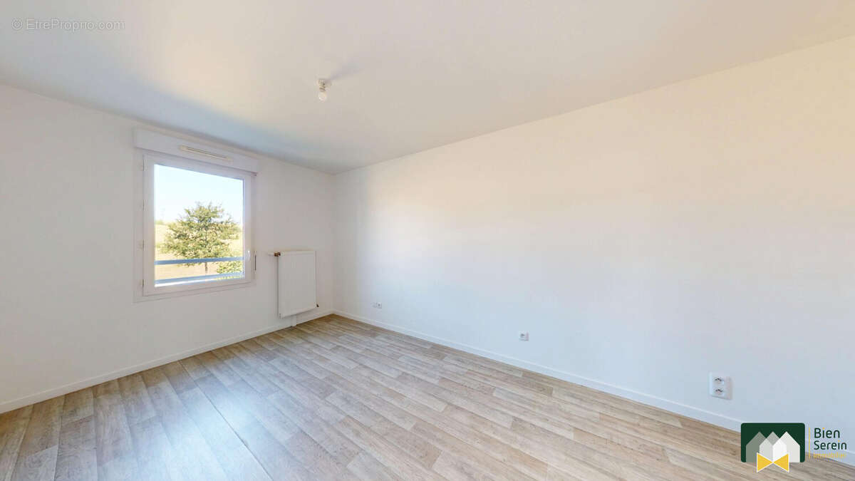 Appartement 63 m² à Chartres  - photo 7