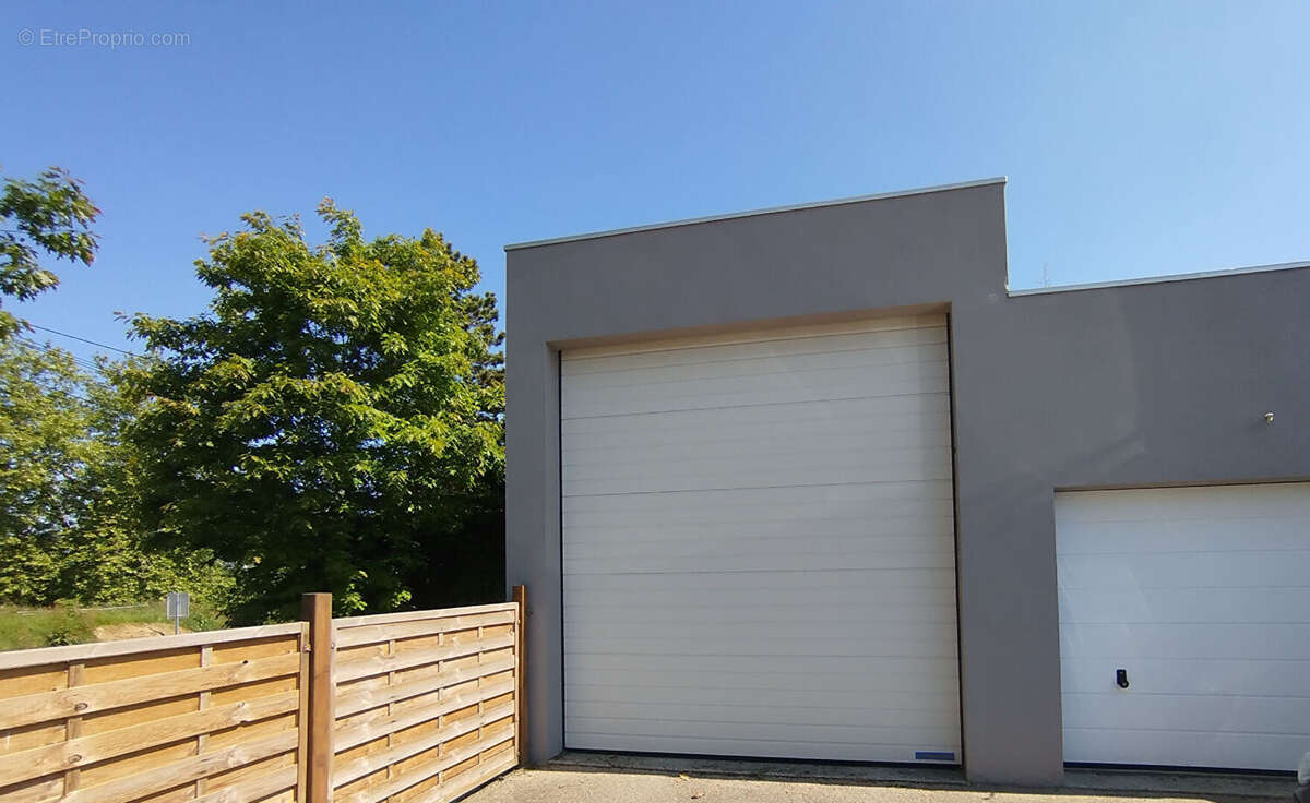 Maison à LAMPAUL-GUIMILIAU