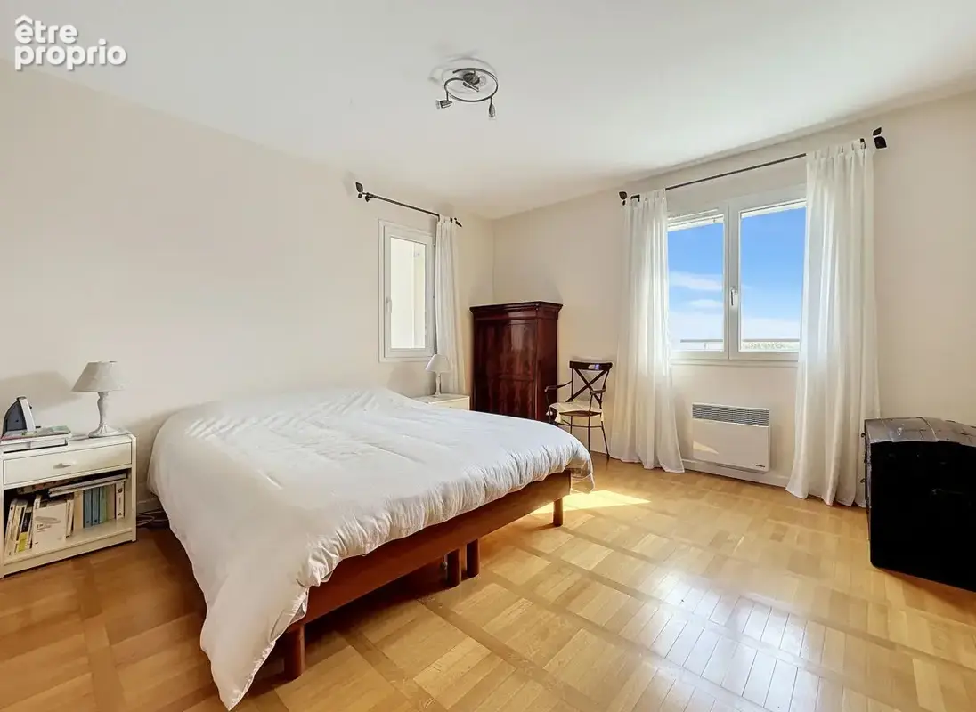 Maison 5 pièce(s) 128 m2 Centre-Ville Nanterre - photo 7