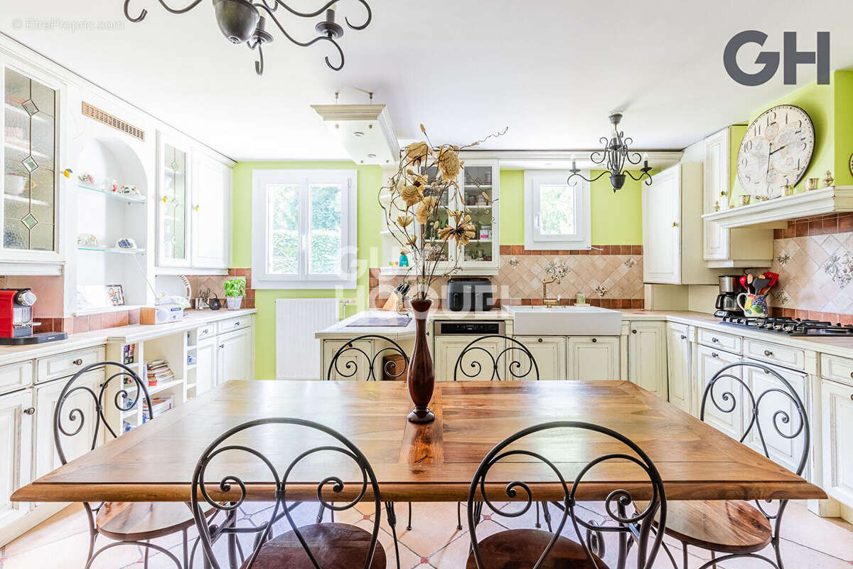 Maison à SOISY-SUR-SEINE