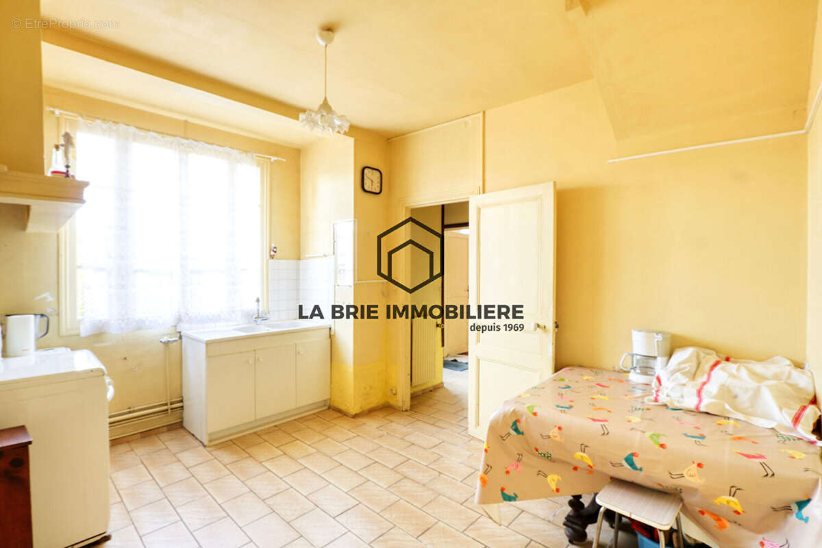 Maison à GRISY-SUISNES