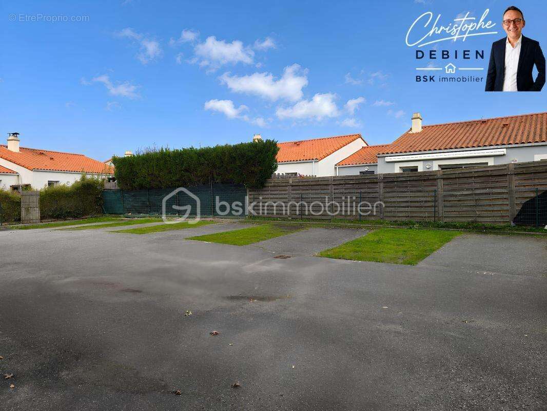 Dernier étage – t2 2011 lumineux - balcon - 2 parkings – emplacement idéal château d’olonne - photo 11