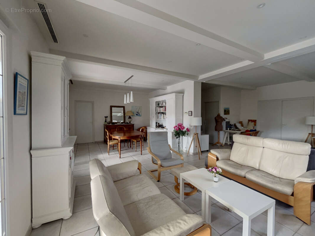 Maison à TOURNON-SUR-RHONE