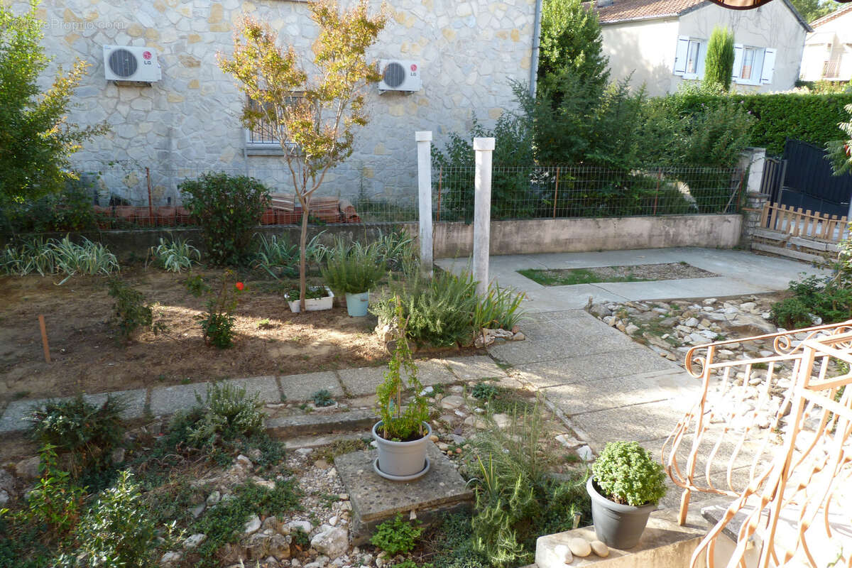 Maison à VAISON-LA-ROMAINE