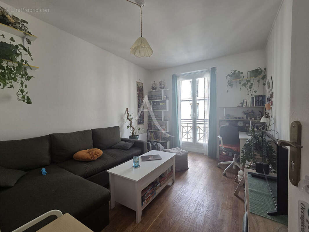 Appartement à PARIS-11E