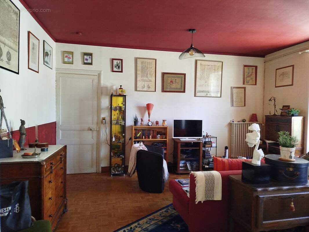Appartement à QUIMPERLE