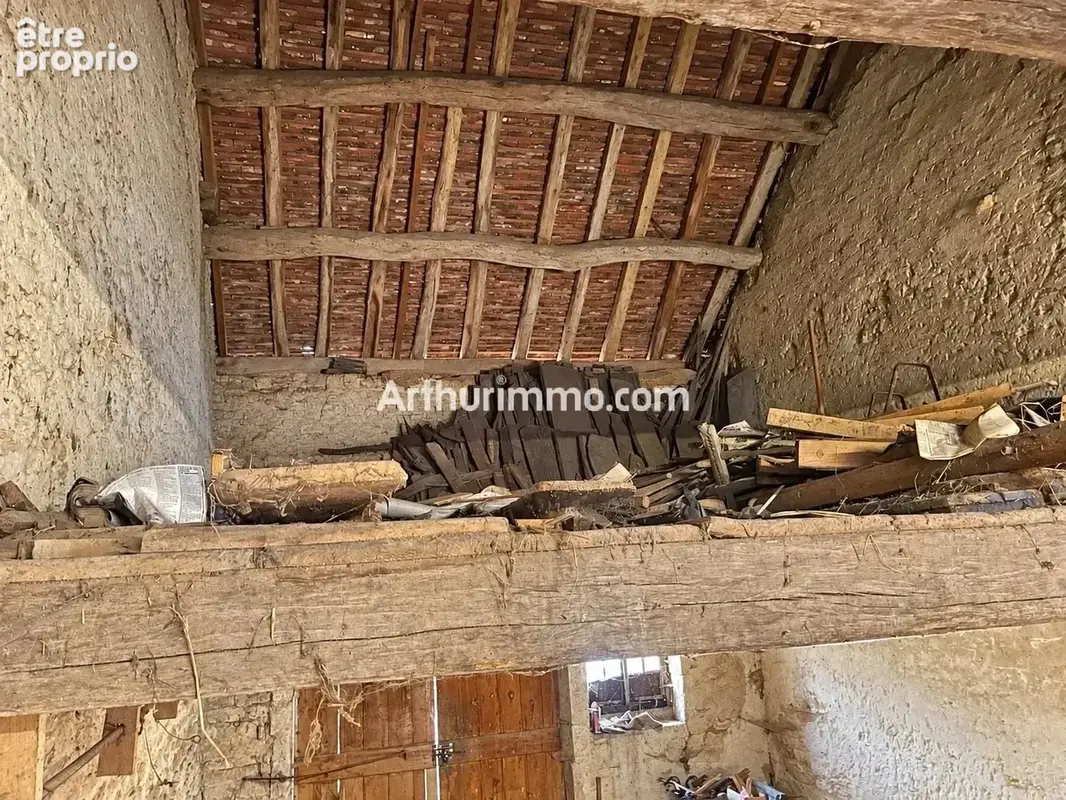 Maison en pierre avec fort potentiel, idéale investissement - photo 17