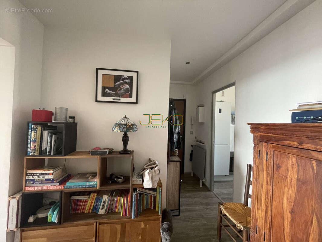 hall d'entrée - Appartement à NIMES