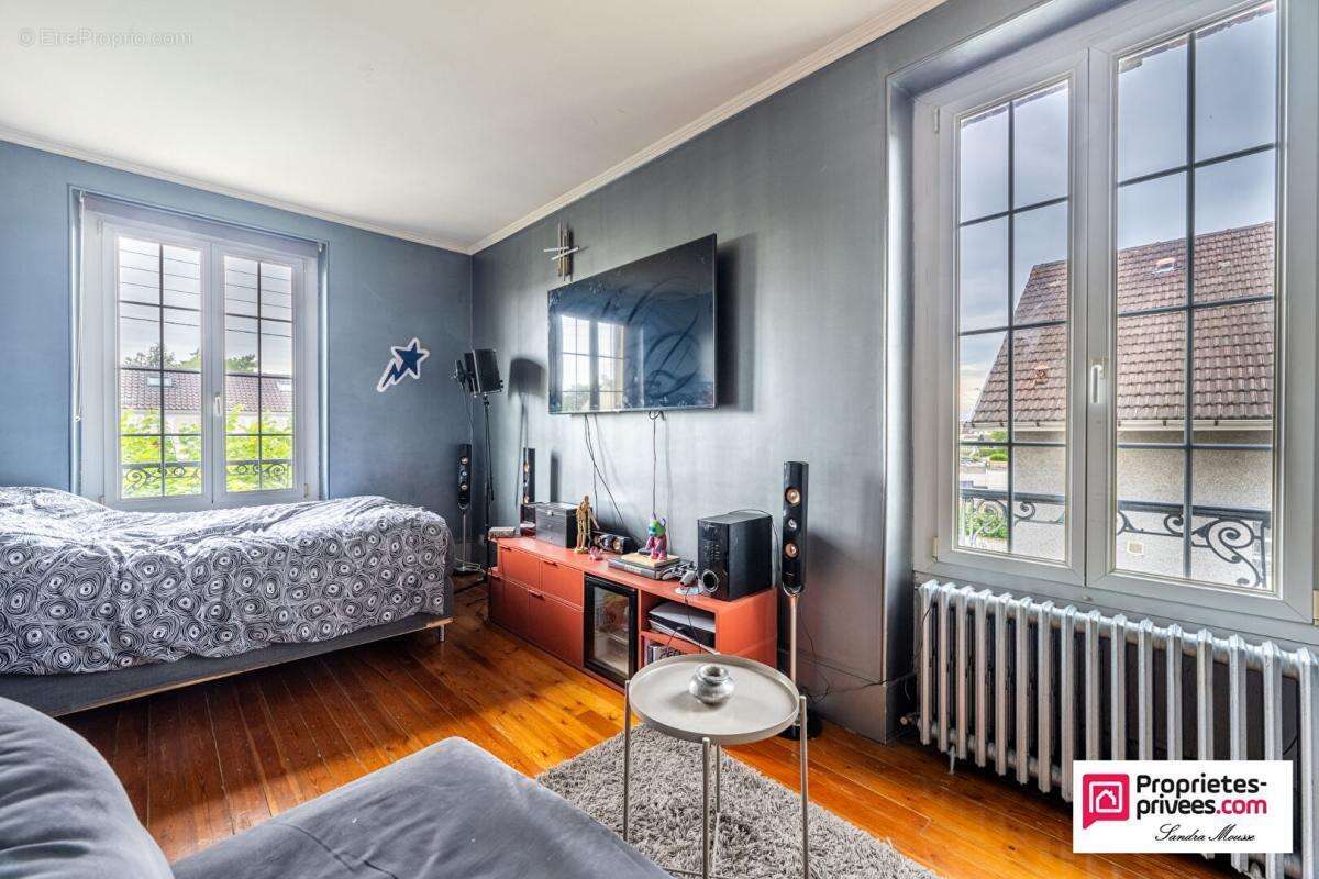 Maison à BEAUMONT-SUR-OISE