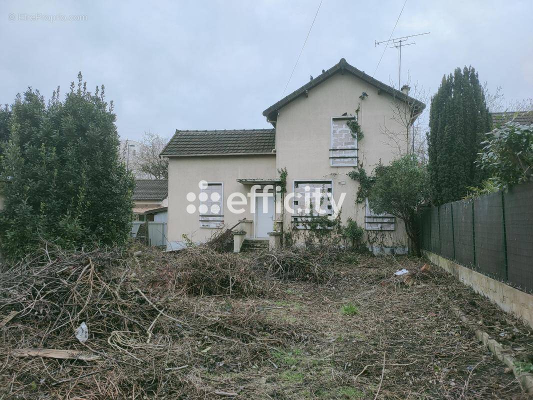 Maison à CHAMPIGNY-SUR-MARNE