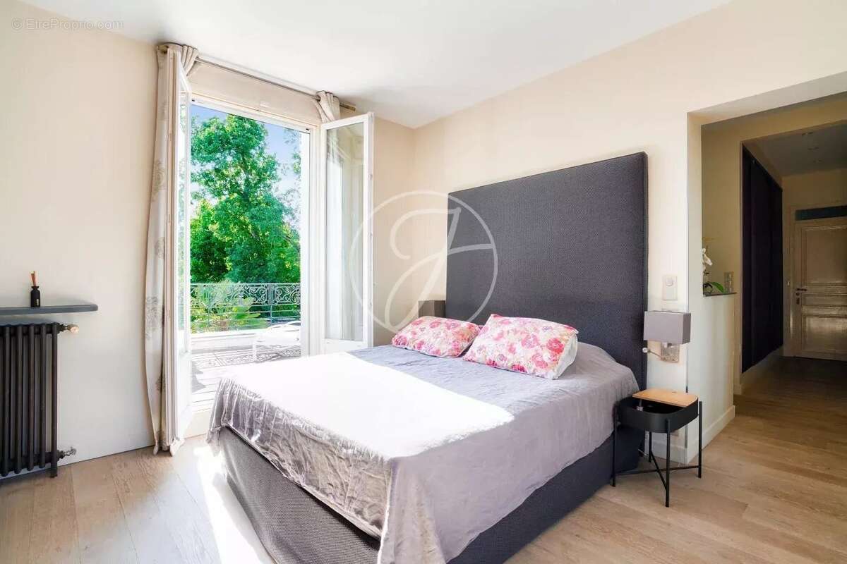 Maison à LE VESINET