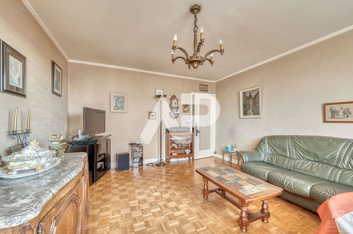 Appartement à RUEIL-MALMAISON