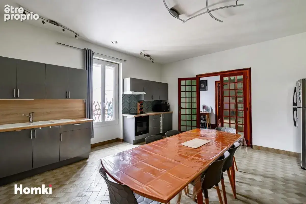 Proche Saint André de Cubzac  T5 de 155 m² - photo 12