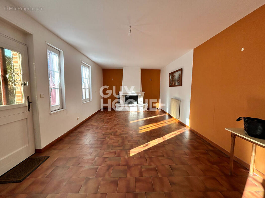 Maison à LE MESNIL-GUILLAUME