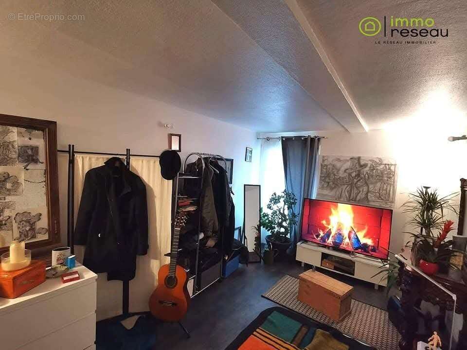 Appartement à COUSOLRE